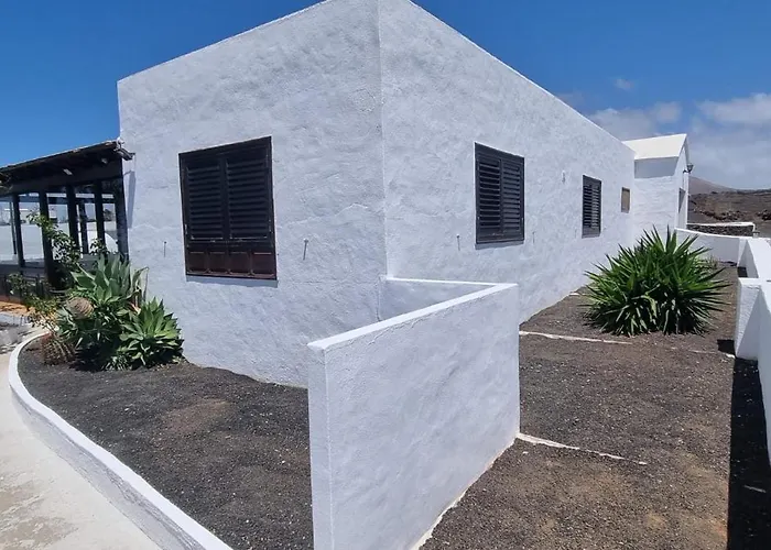 Lucia Villa
